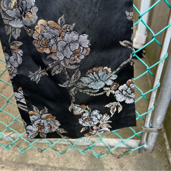 Cache Embellished Metallic Brocade Floral Pants 4 - Picture 14 of 15